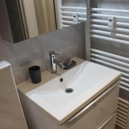 Apartament Bord De *