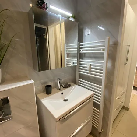 Appartement Bord De Cannes